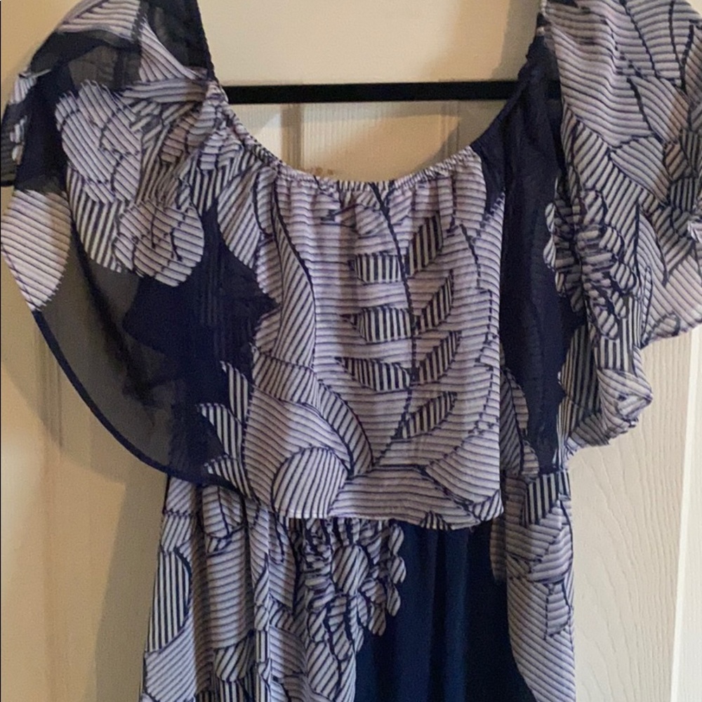 Dress - Picture 2 of 3